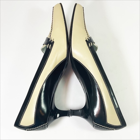 Vintage Tod's Black & Beige Leather Kitten Heels Penny Loafers Shoes - Picture 6 of 8